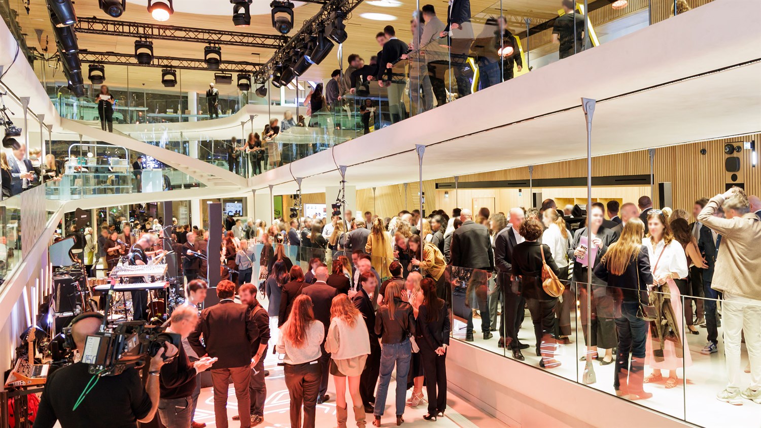 electro pop culture - Renault