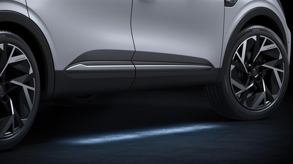 Renault Arkana E-Tech full hybrid - accessories - underbody approach light