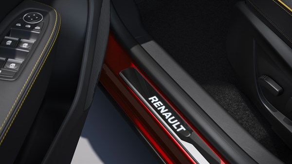 illuminated door sills - accessories - Renault Arkana full hybrid E-Tech