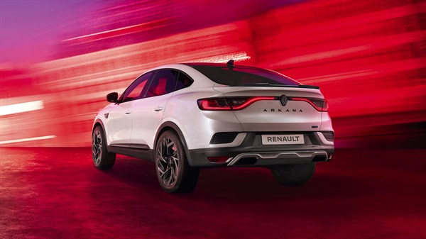 Renault Arkana full hybrid E-Tech - multimedia - real-time info