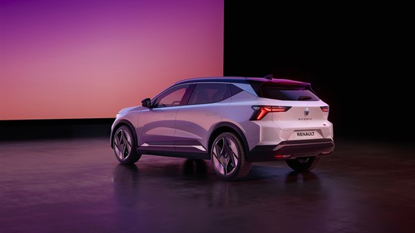 bold design - Renault Scenic E-Tech electric