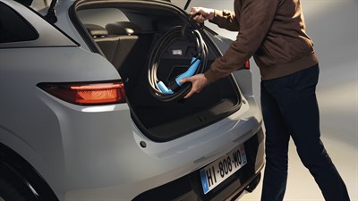 Renault Megane E-Tech electric - accessories - charging cable foldable storage