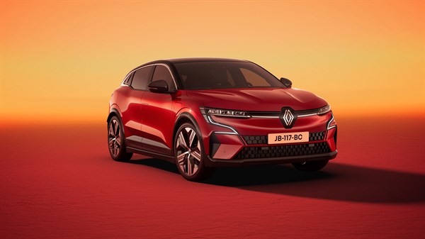 sportisks, aerodinamisks profils - Megane E-Tech electric - Renault