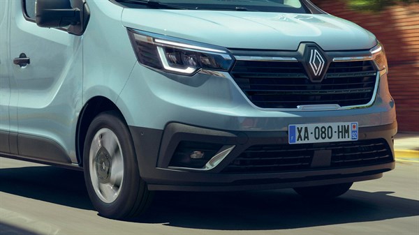 100% LED headlights - Renault Trafic Van