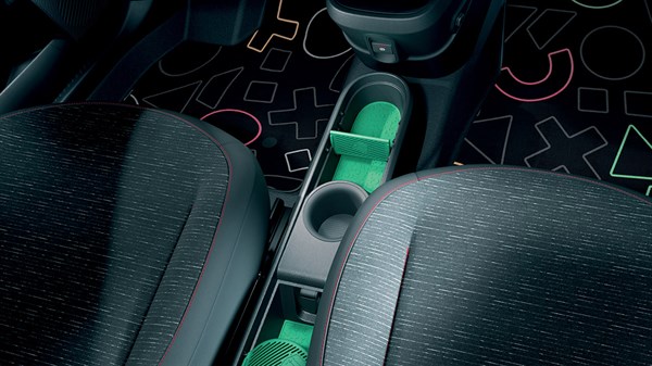 Renault Twingo E-Tech electric - r demo accessories video