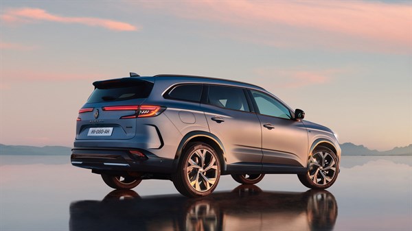 Renault Espace full hybrid E-Tech