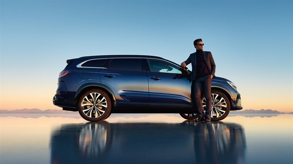 Renault Espace full hybrid E-Tech