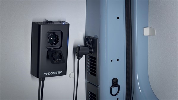 convertisseur 12V - 220V - Trafic Van E-Tech electric