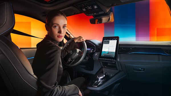 real-time navigation - Renault Captur full hybrid E-Tech