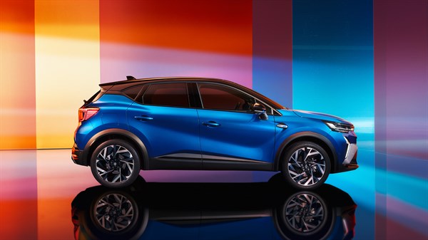 FOTA - Renault Captur full hybrid E-Tech