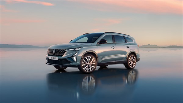 vehicle loan - financing and services - Renault Espace E-Tech full hybrid