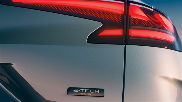 financing and services - Renault Espace full hybrid E-Tech